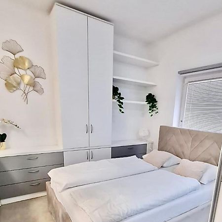 Ljubljana Central Lux Apartment With Free Parking Zewnętrze zdjęcie