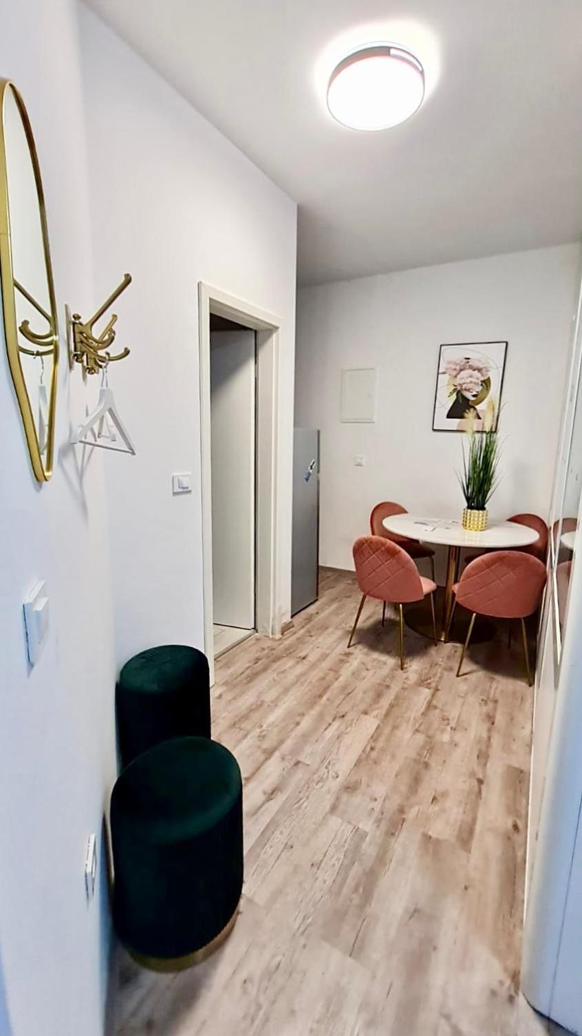 Ljubljana Central Lux Apartment With Free Parking Zewnętrze zdjęcie