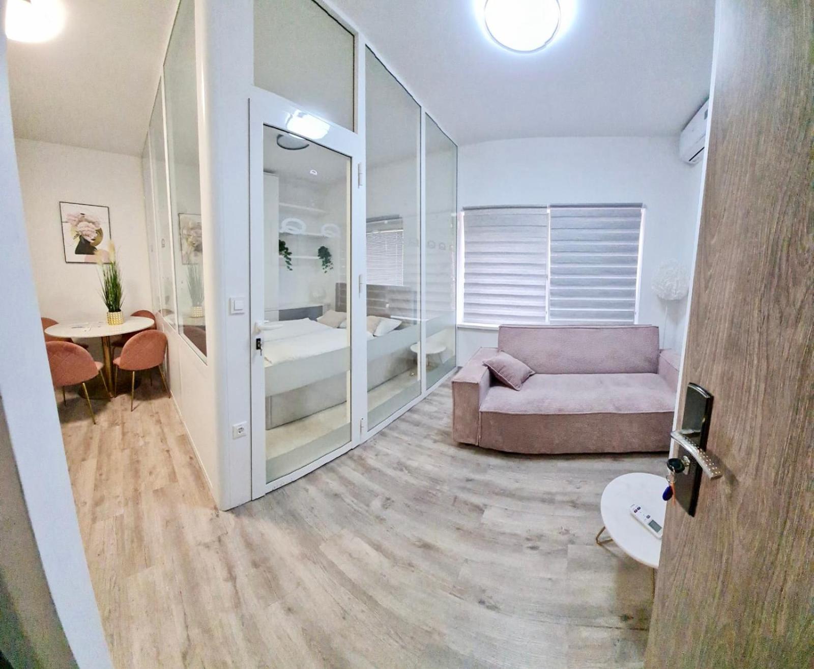 Ljubljana Central Lux Apartment With Free Parking Zewnętrze zdjęcie
